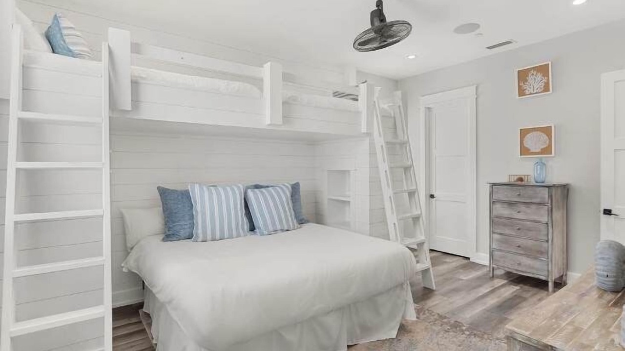 Photo of Bedroom in El Centro Beach