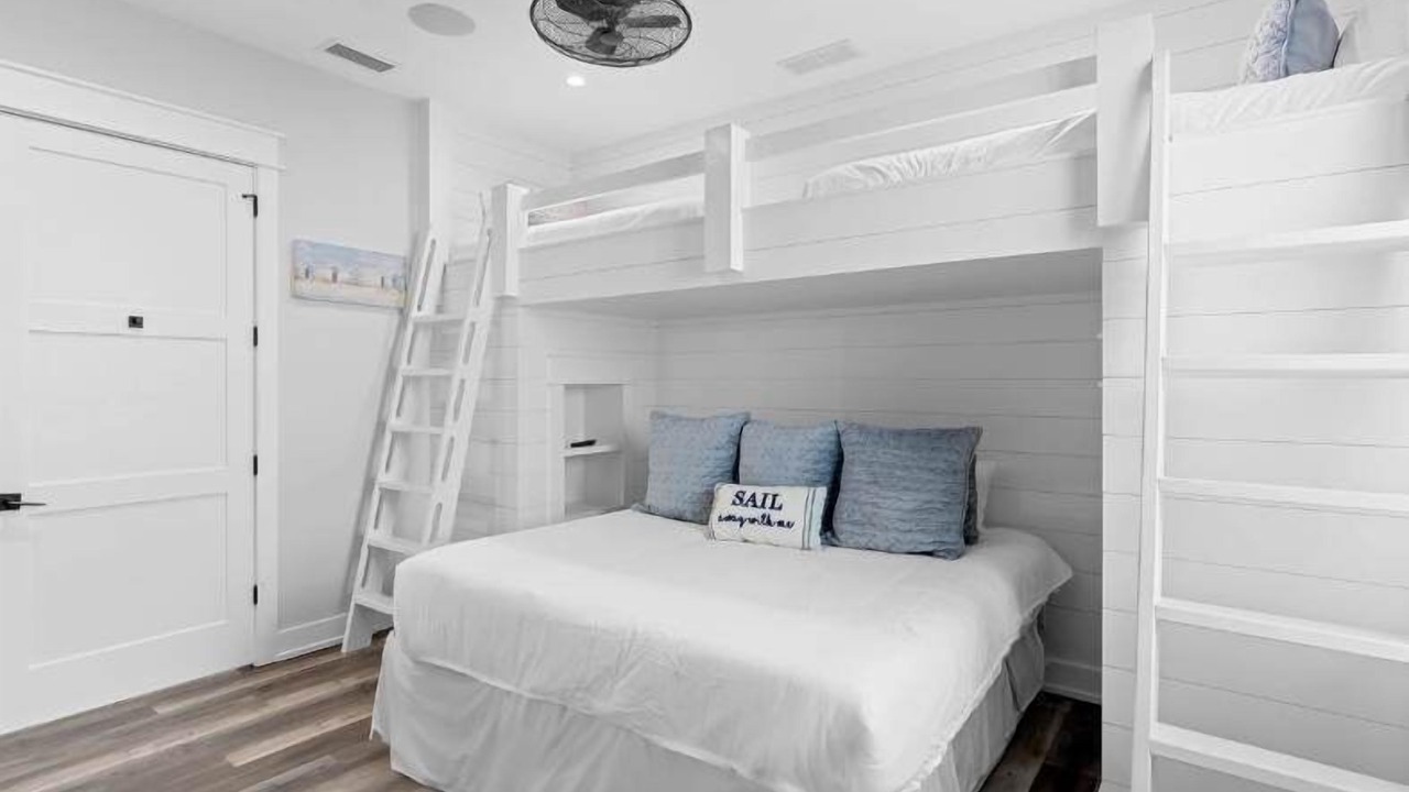 Photo of Bedroom in El Centro Beach
