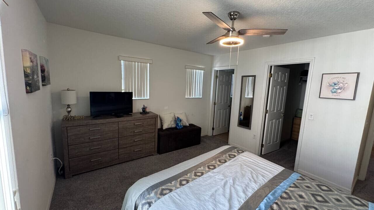 Photo of Bedroom in Windwood Bay