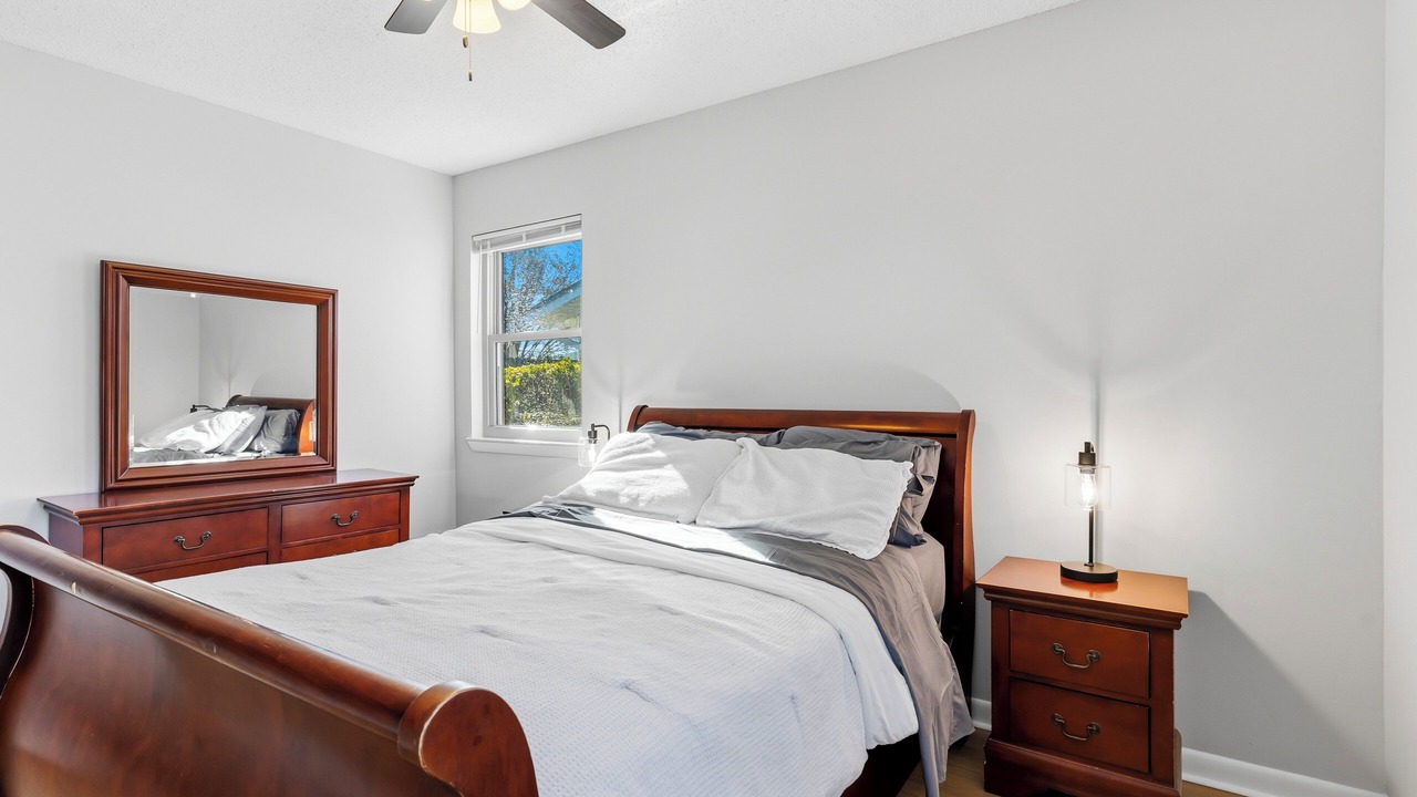Photo of Bedroom in Mary Esther