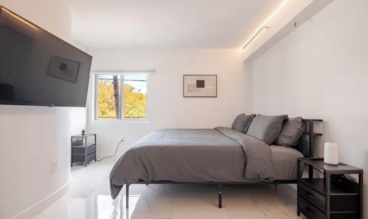 Photo of Bedroom in South Pointe