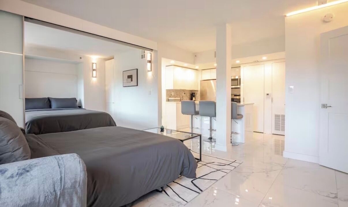 Photo of Bedroom in South Pointe
