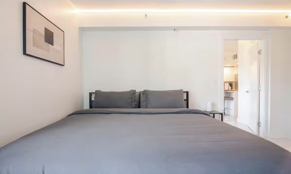 Photo of Bedroom in South Pointe
