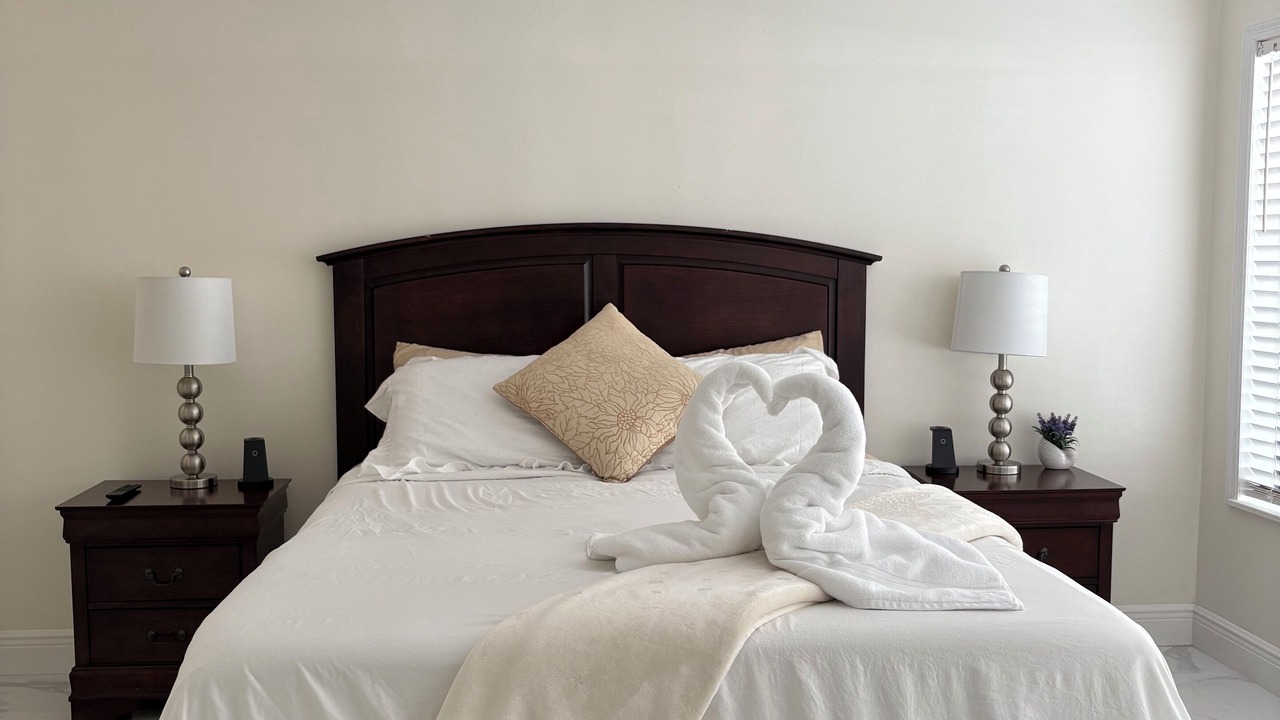 Photo of Bedroom in Pinecrest West Park