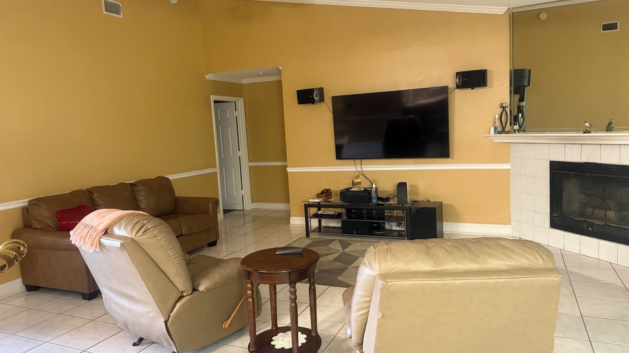 Photo of Livingroom in Brent