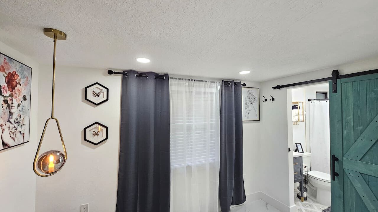 Photo of Bedroom in Fairview Shores
