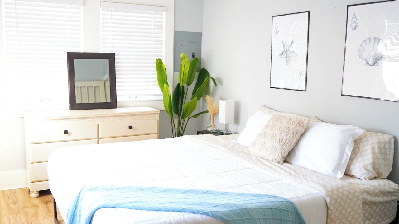 Photo of Bedroom in Downtown