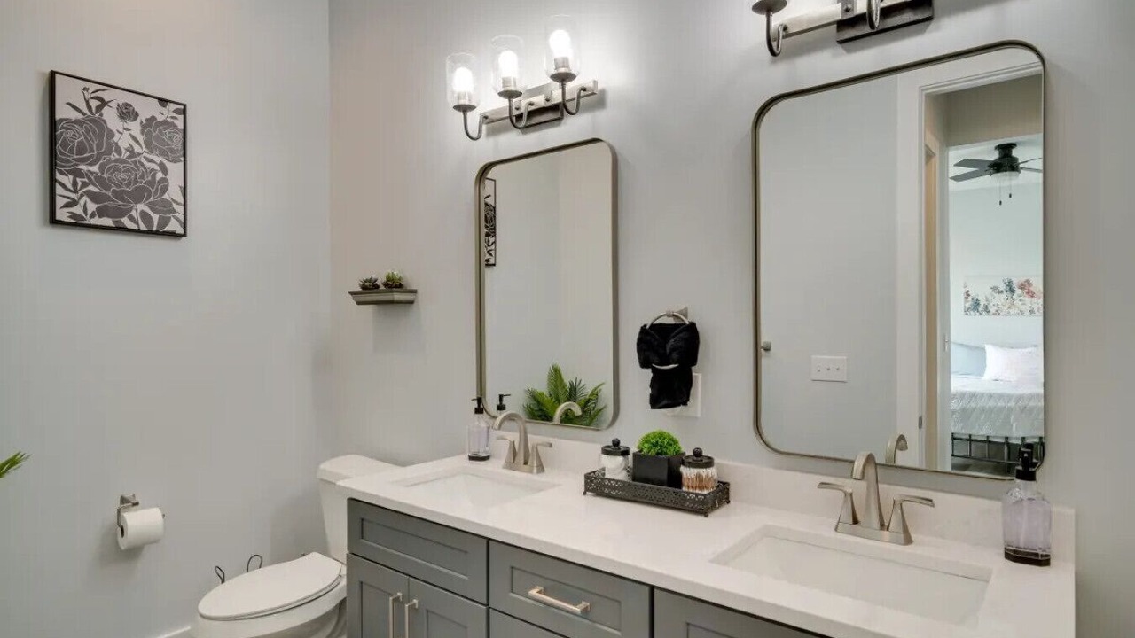 Photo of Bathroom in Mississippi City