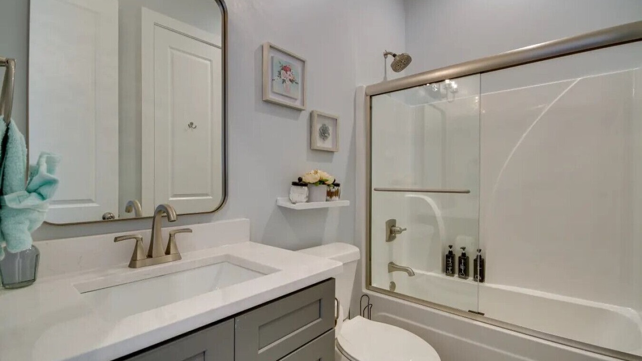 Photo of Bathroom in Mississippi City