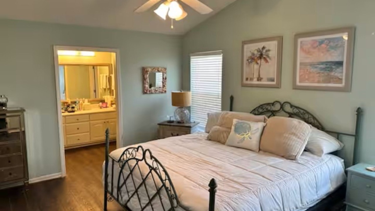 Photo of Bedroom in Northeast Pensacola