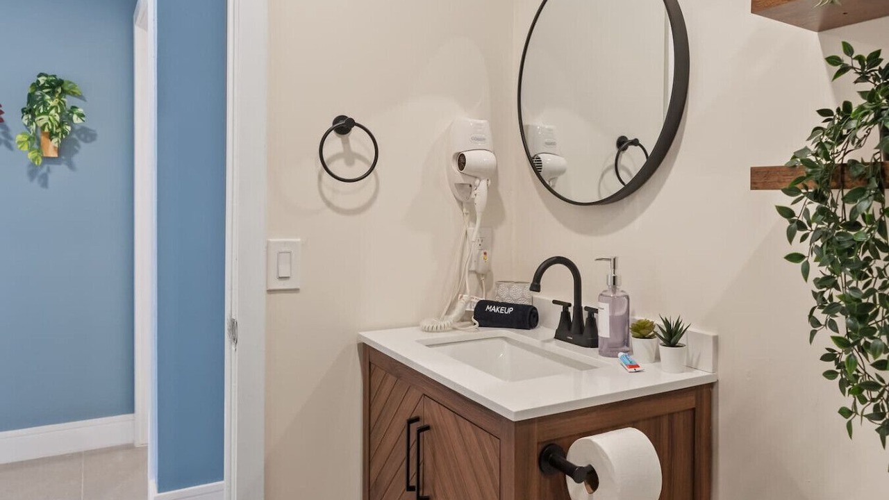 Photo of Bathroom in Ludlam
