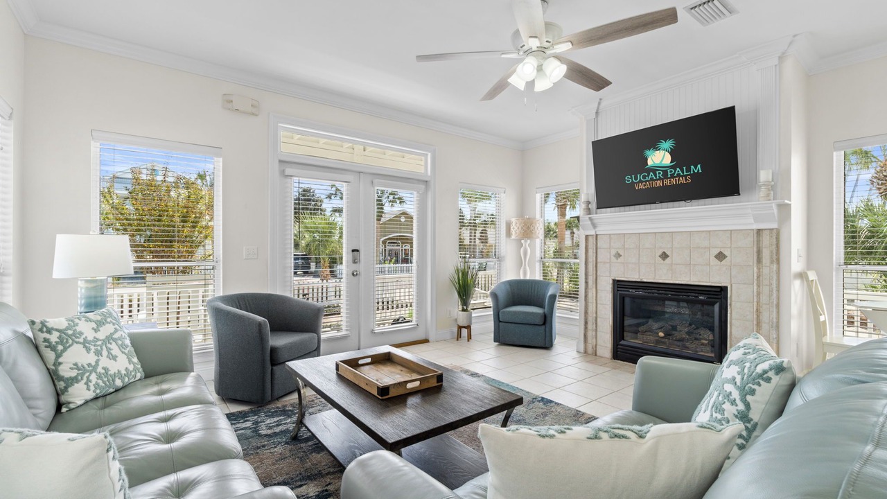 Photo of Livingroom in Clipper Cove