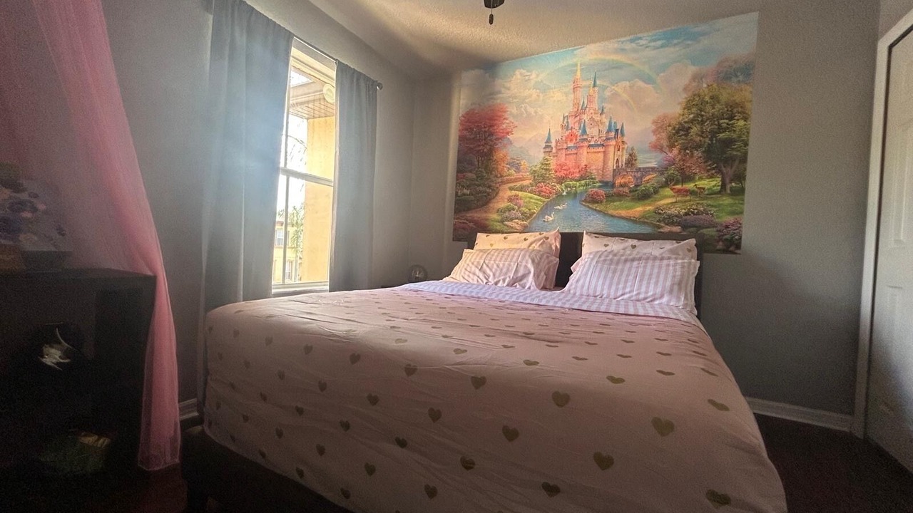 Photo of Bedroom in Regal Palms