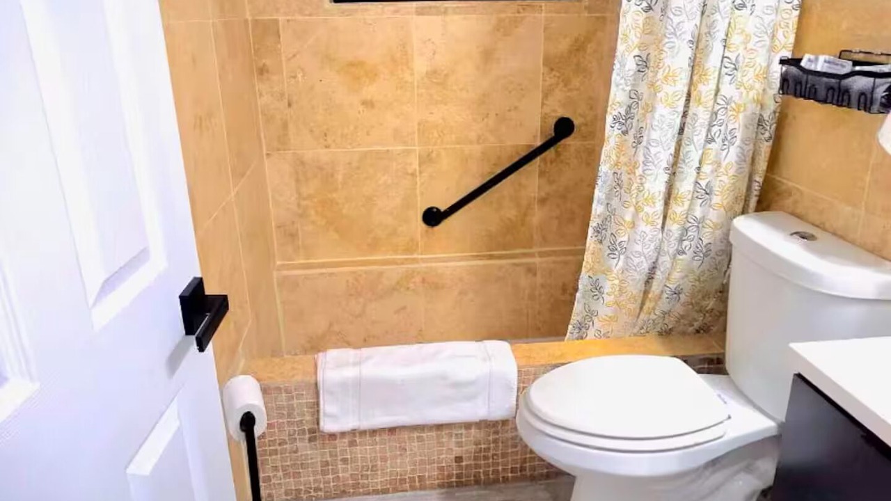Photo of Bathroom in Pasadena