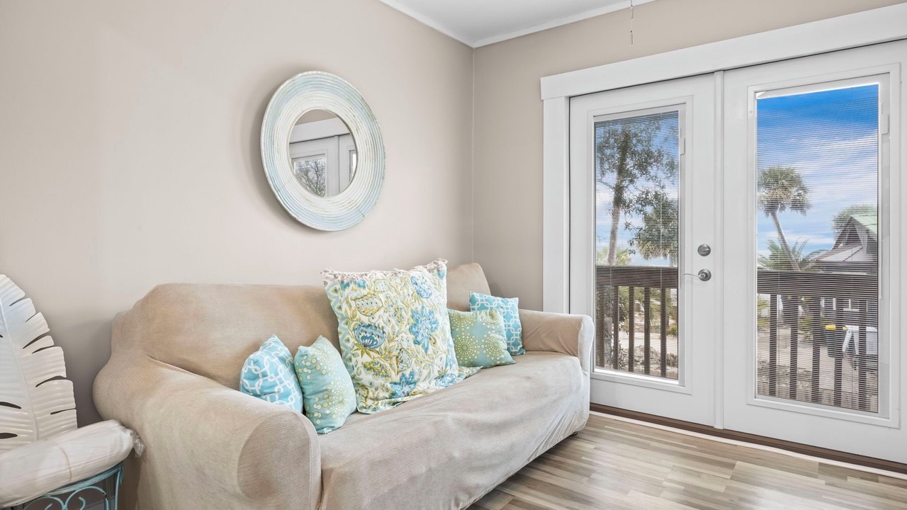 Photo of Livingroom in Fort Morgan Pines