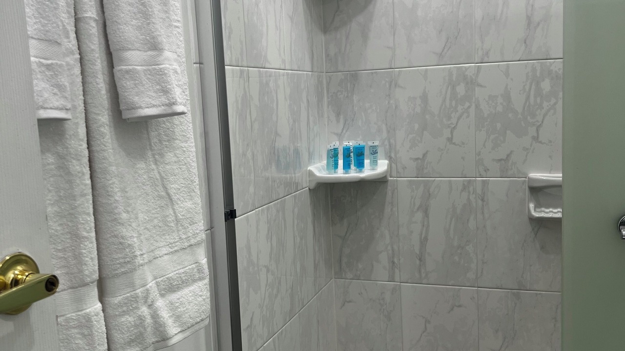 Photo of Bathroom in Hialeah