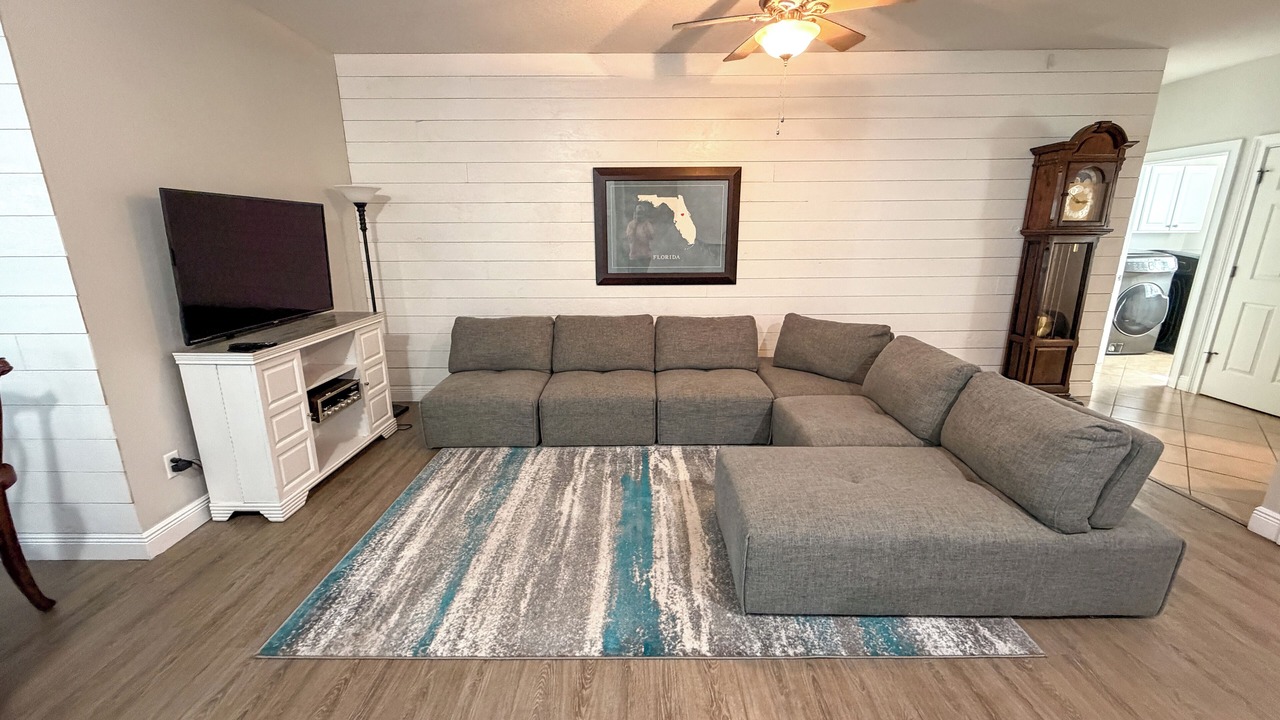 Photo of Livingroom in Winter Garden
