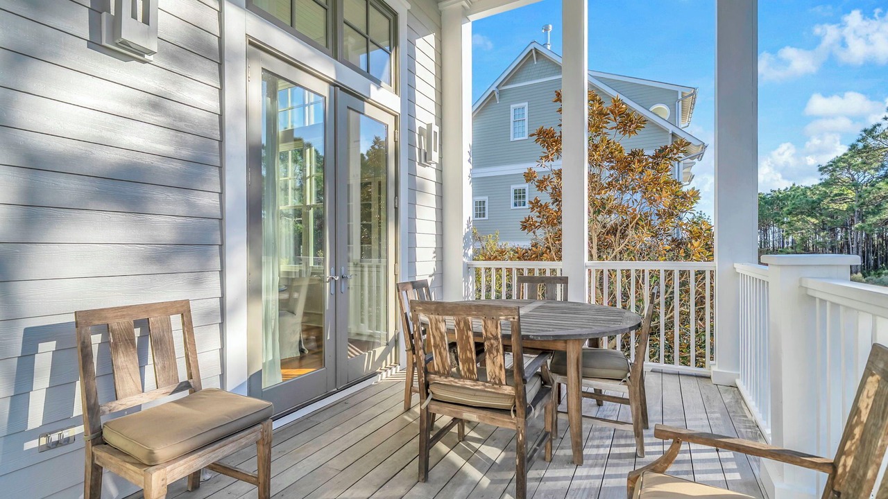 Photo of Patio Balcony in Gulf District