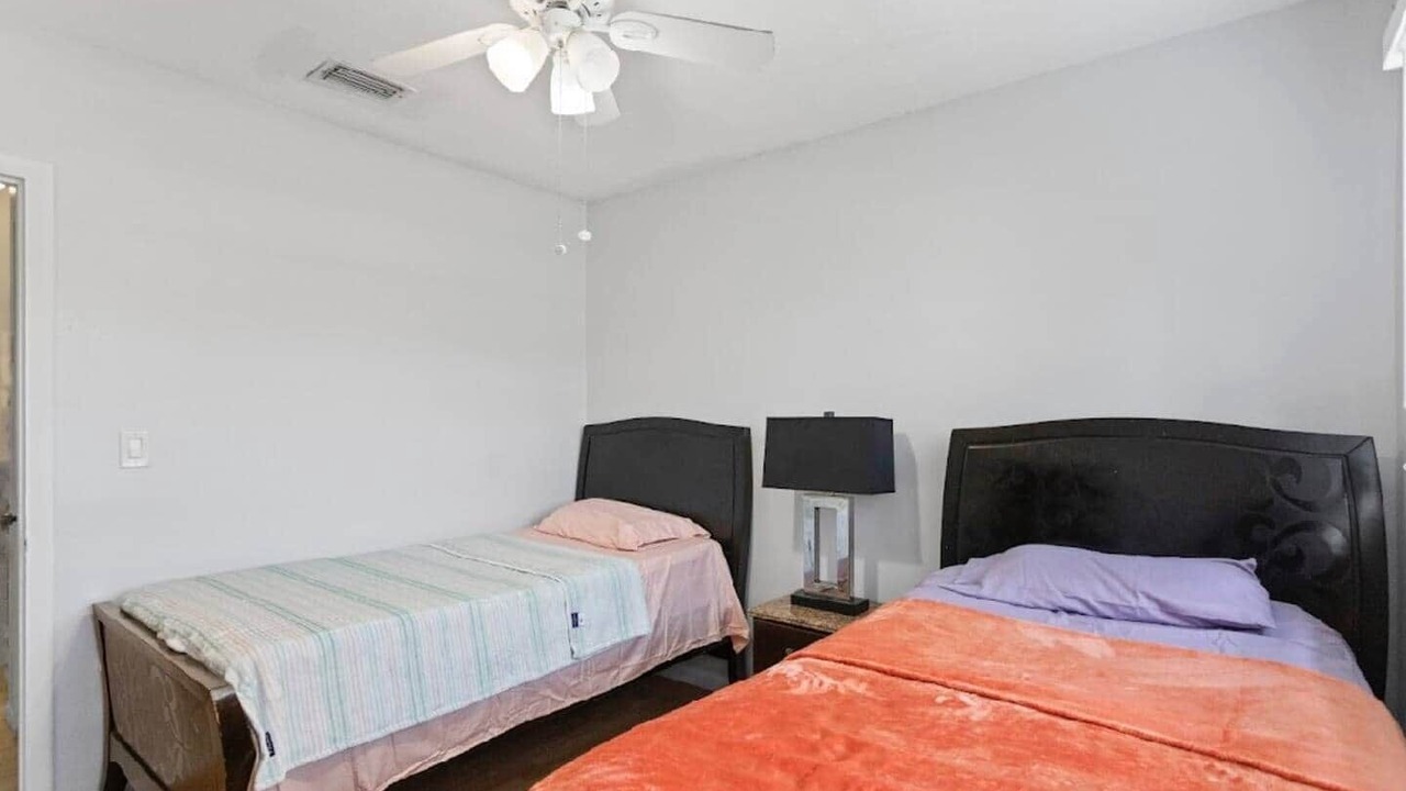 Photo of Bedroom in Miami Gardens