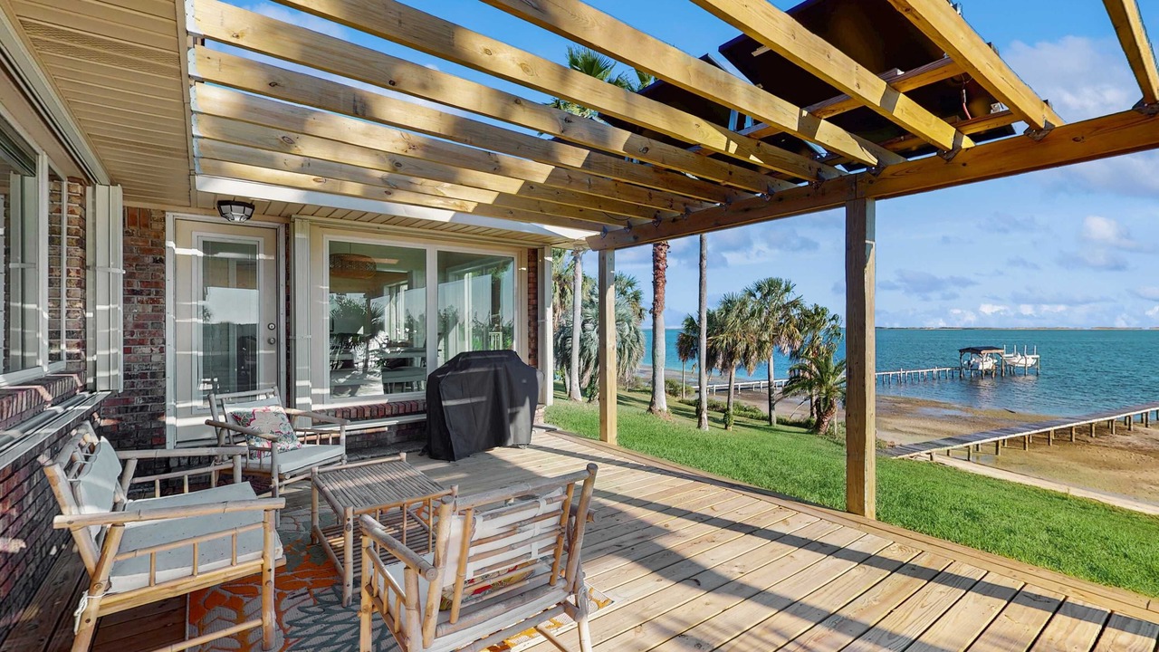 Photo of Patio Balcony in Ono Island