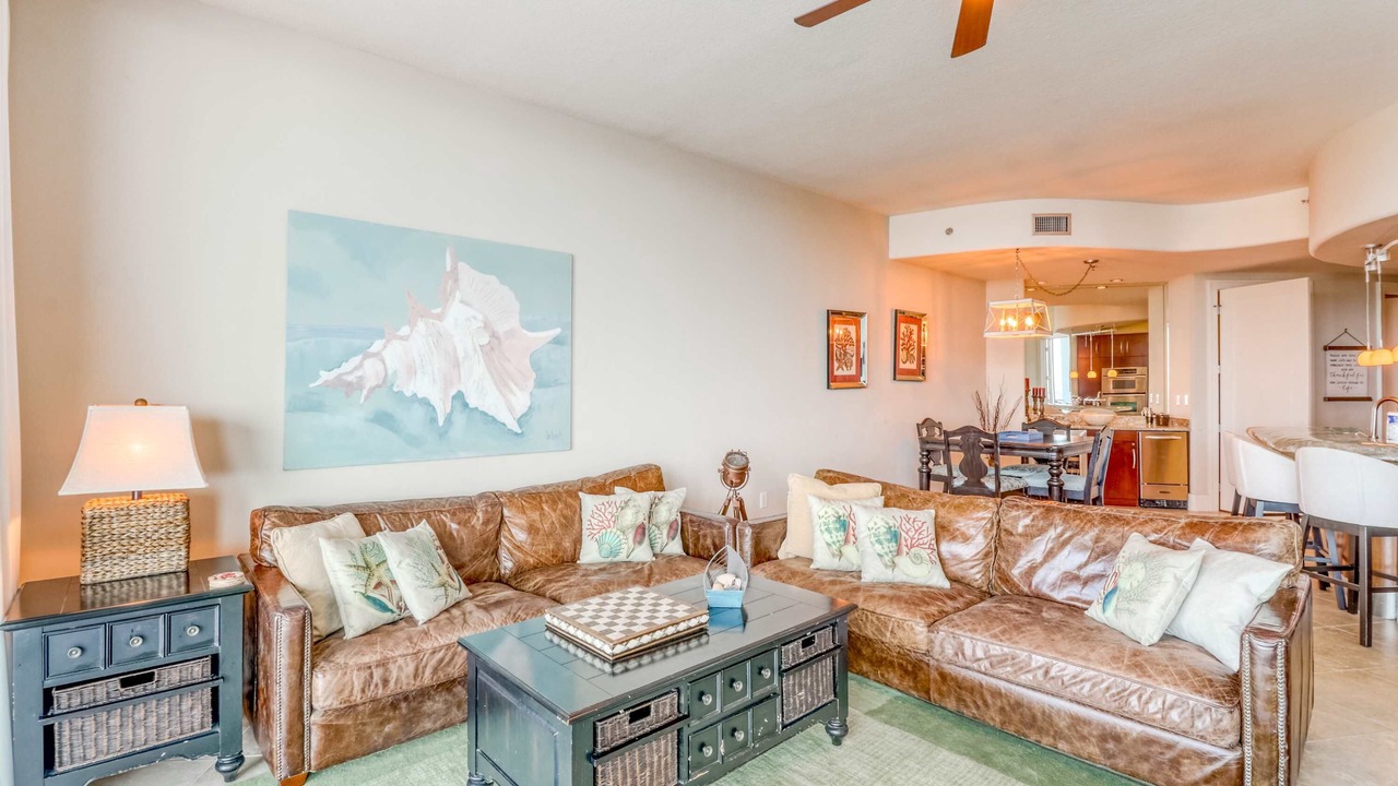 Photo of Livingroom in Orange Beach East