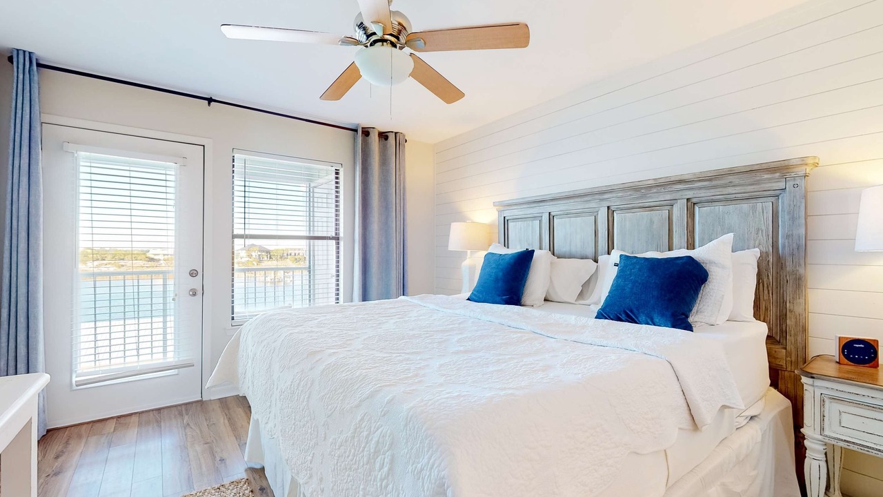 Photo of Bedroom in Orange Beach East