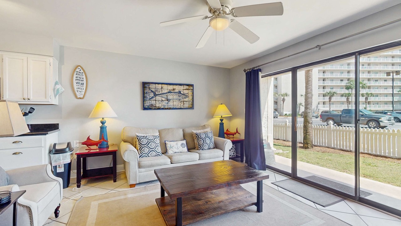 Photo of Livingroom in Orange Beach