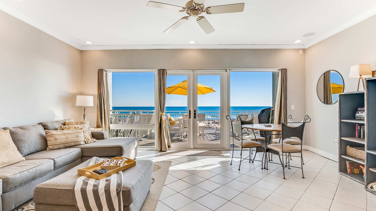Photo of Livingroom in White Sands