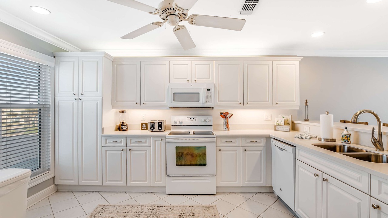 Photo of Kitchen in White Sands