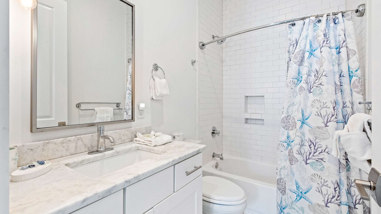Photo of Bathroom in Greenway Park