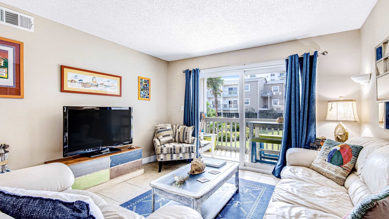 Photo of Livingroom in Pensacola Beach