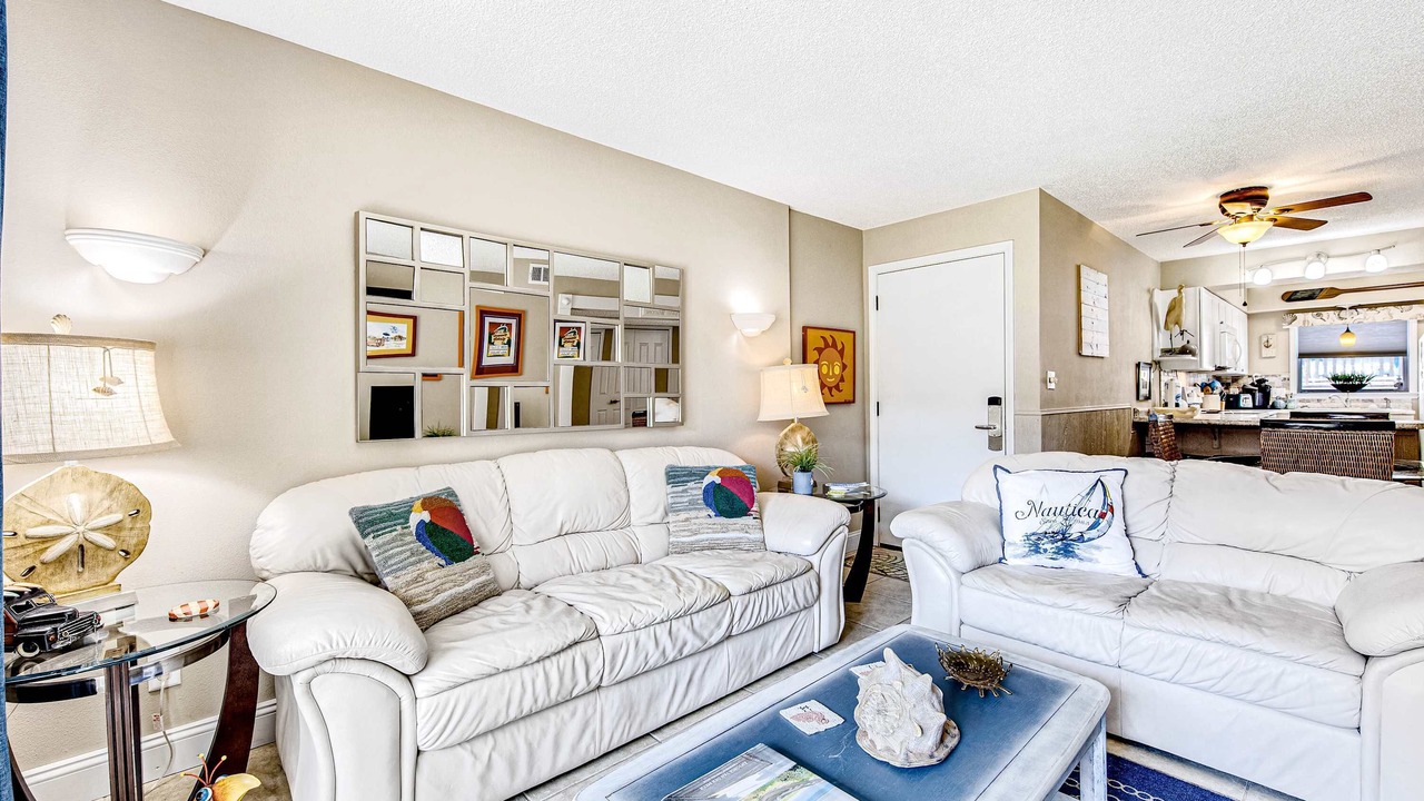 Photo of Livingroom in Pensacola Beach
