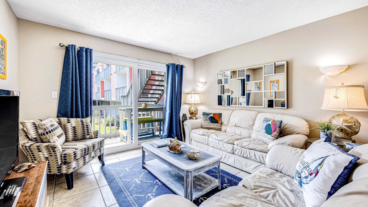 Photo of Livingroom in Pensacola Beach