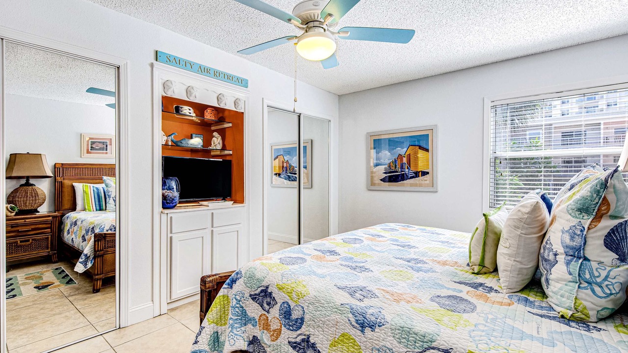 Photo of Bedroom in Pensacola Beach