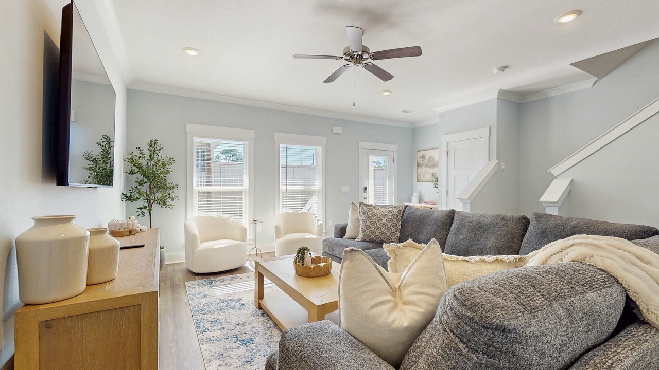 Photo of Livingroom in South Pensacola