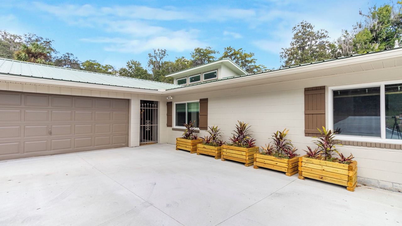 Photo of Outdoor in Melrose