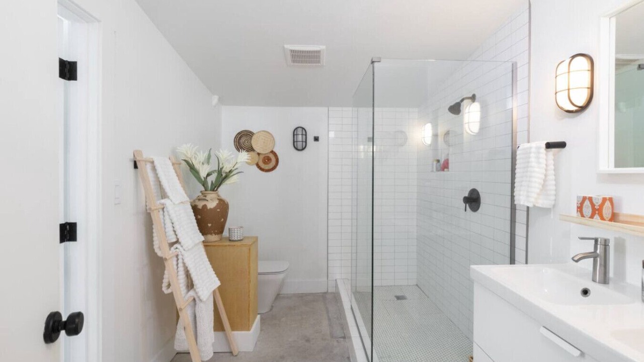 Photo of Bathroom in Crescent Beach