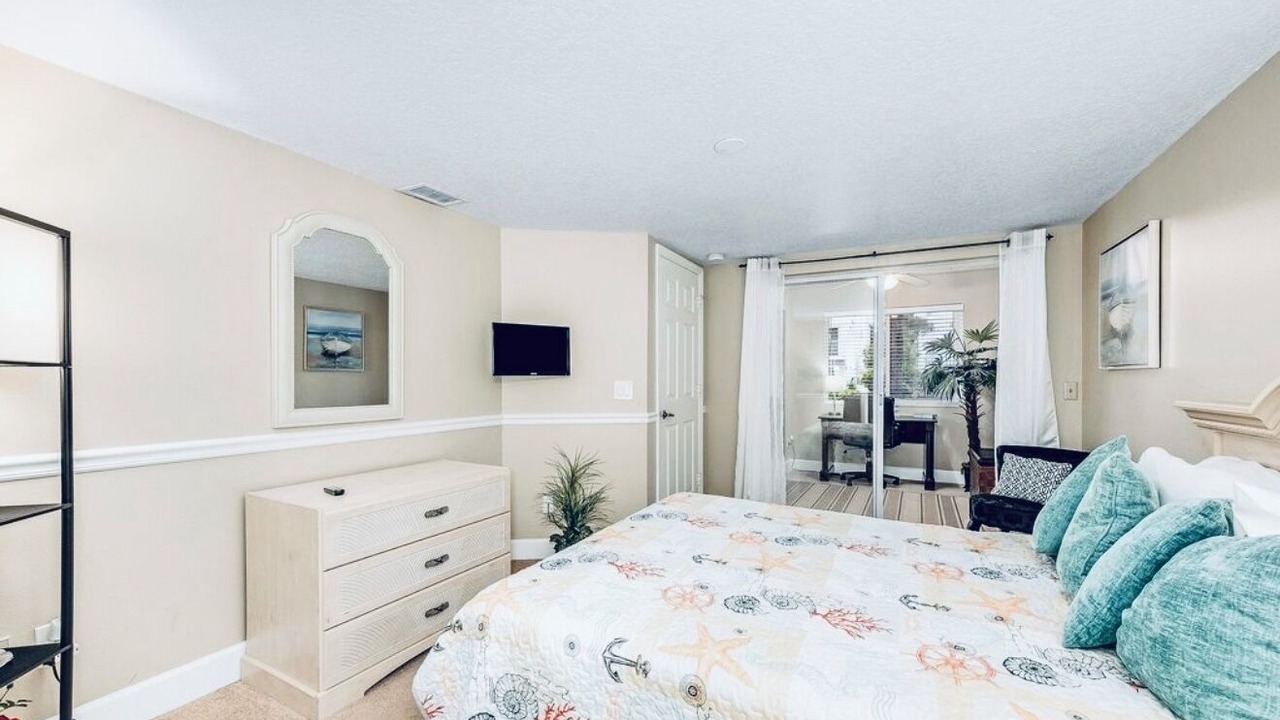 Photo of Bedroom in Cape Caneveral Beach Gardens