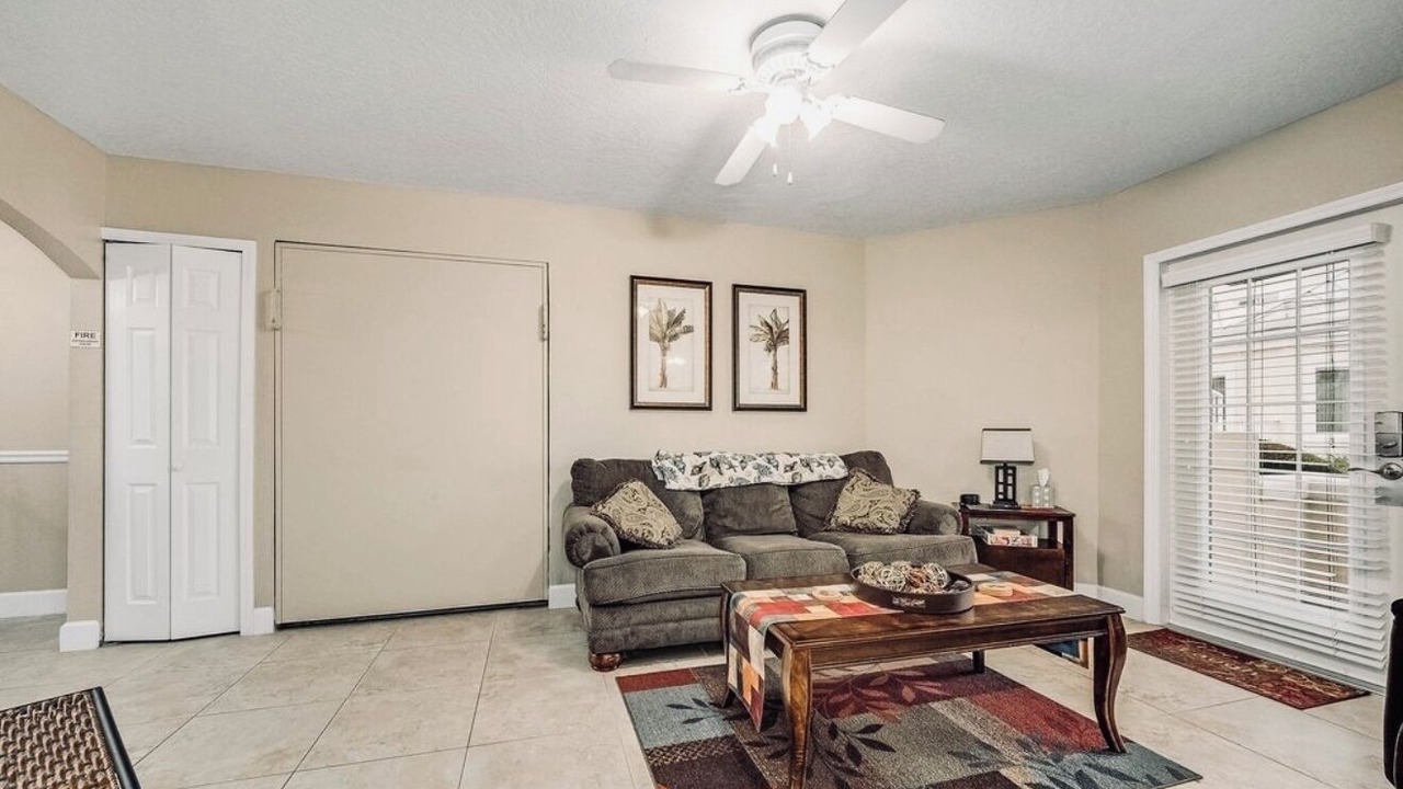 Photo of Livingroom in Cape Caneveral Beach Gardens