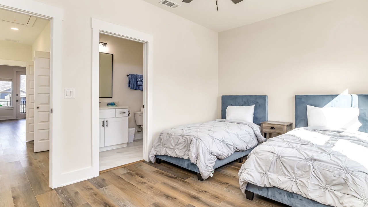 Photo of Bedroom in Downtown