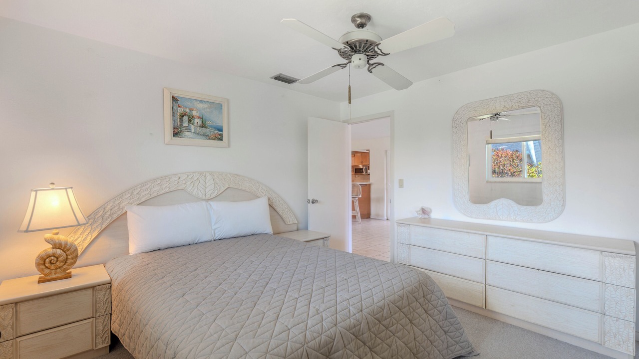 Photo of Bedroom in Town and River