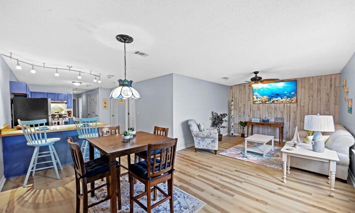Photo of Livingroom in South Pensacola