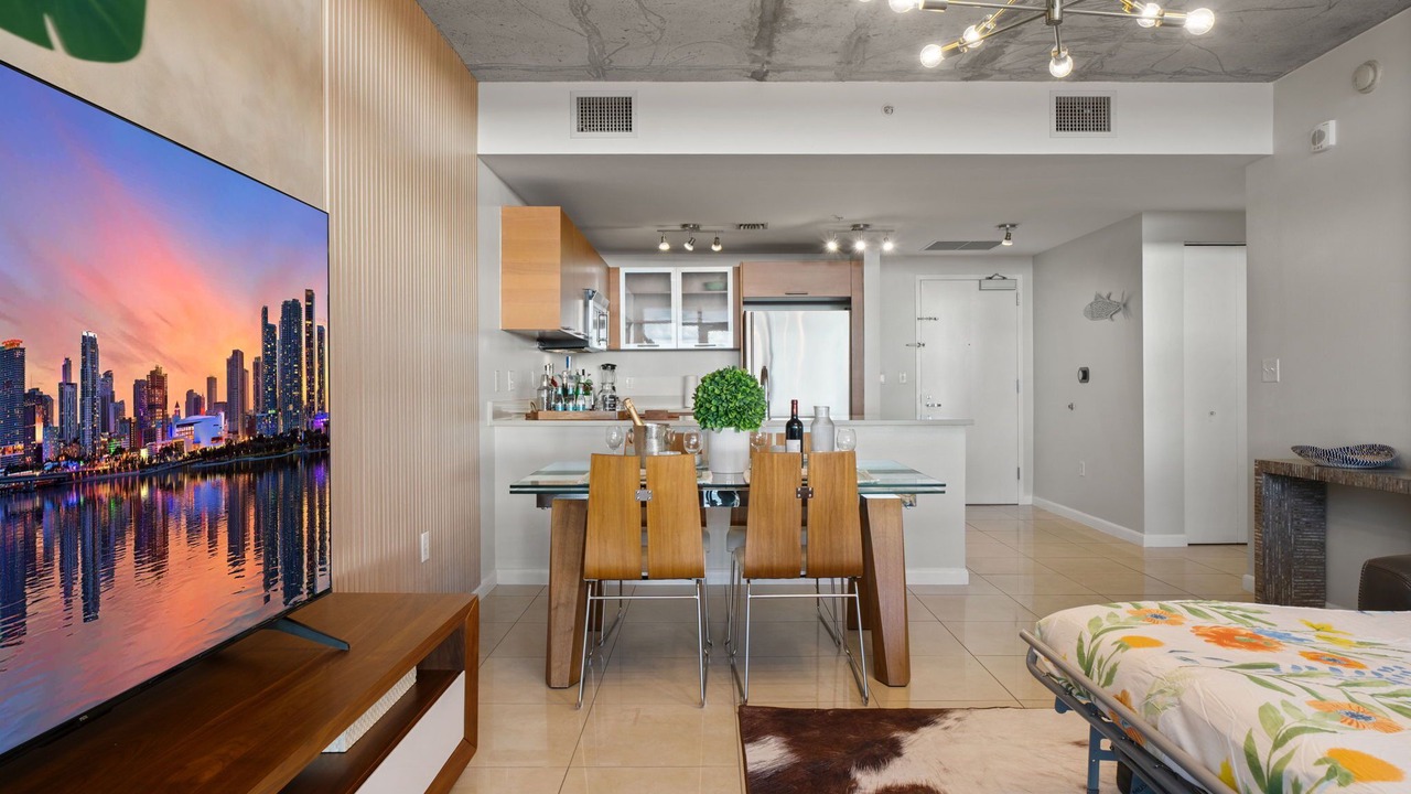 Photo of Bedroom in Midtown