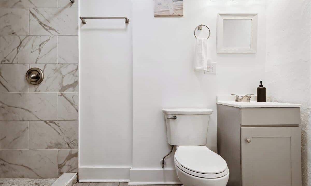 Photo of Bathroom in Southeast Pensacola