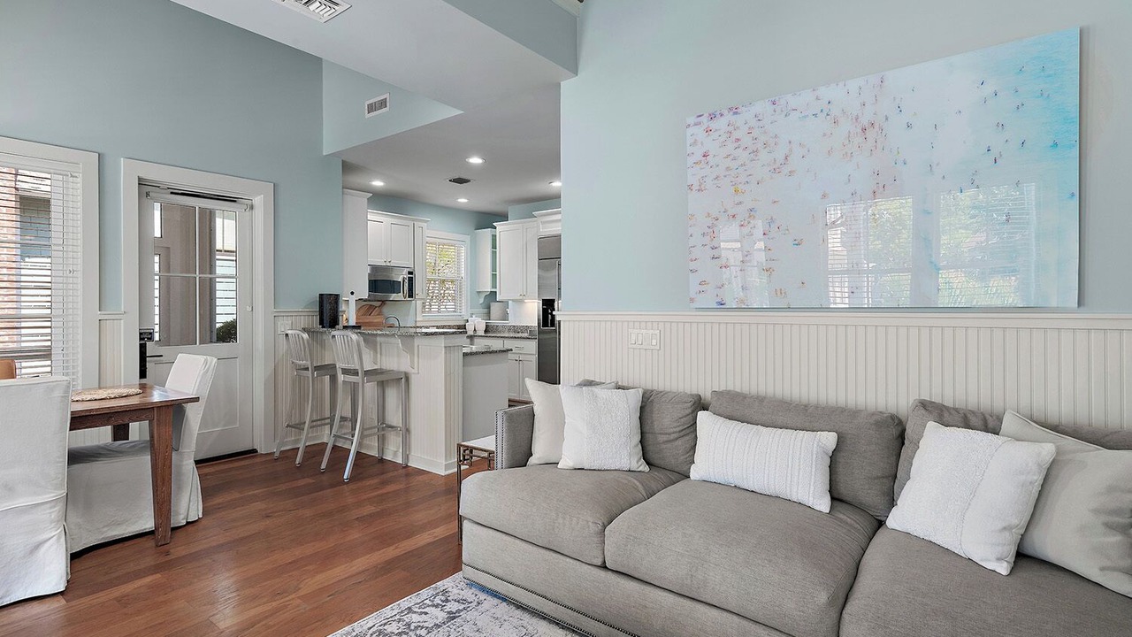 Photo of Livingroom in WaterSound Beach