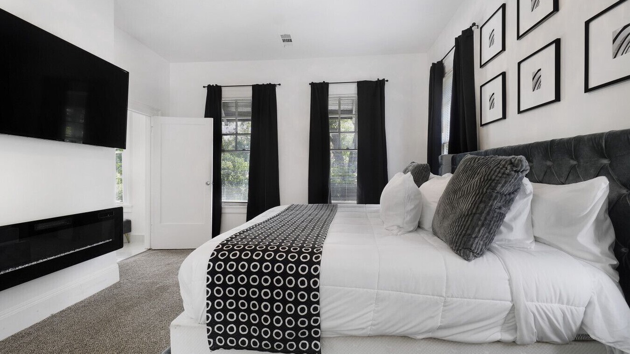 Photo of Bedroom in Montgomery