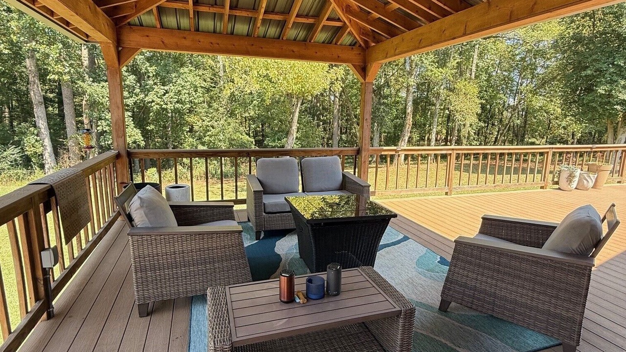 Photo of Patio Balcony in Delta