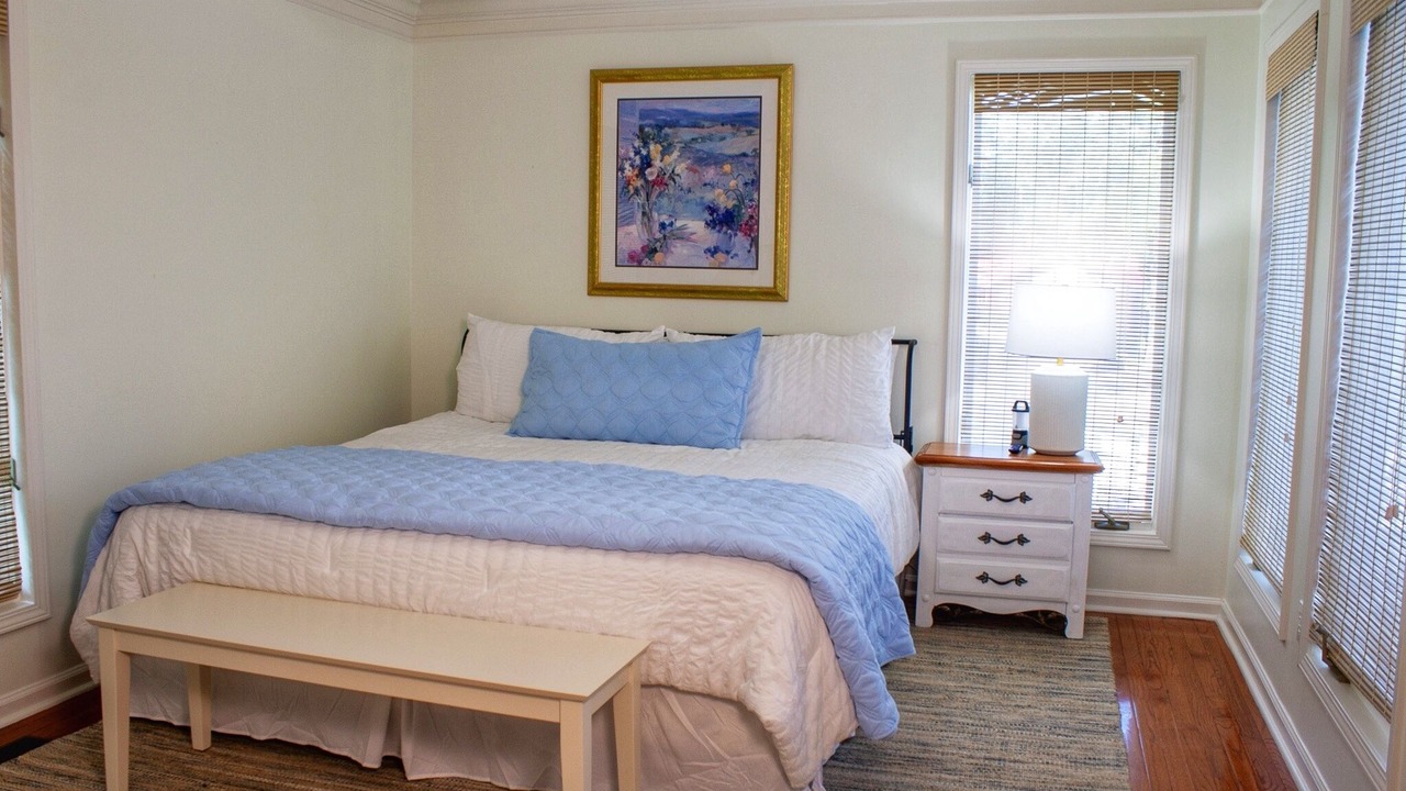Photo of Bedroom in Muscle Shoals