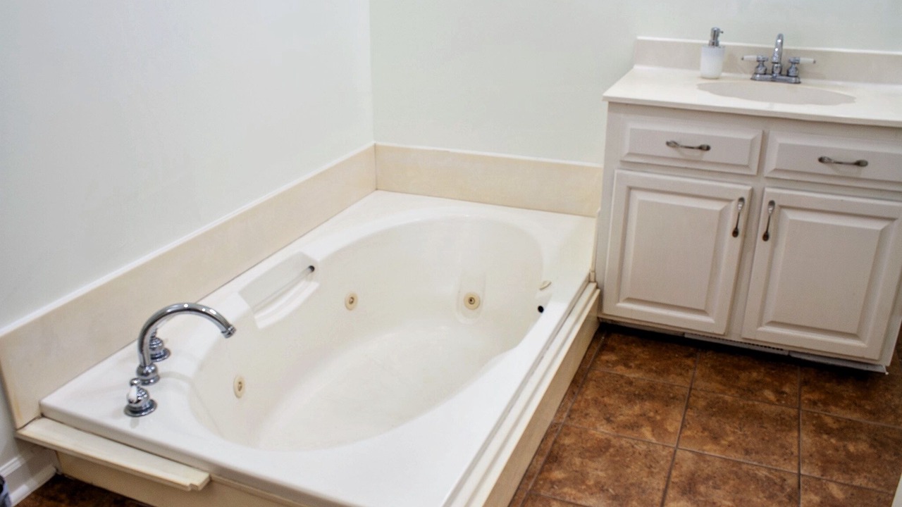 Photo of Bathroom in Muscle Shoals