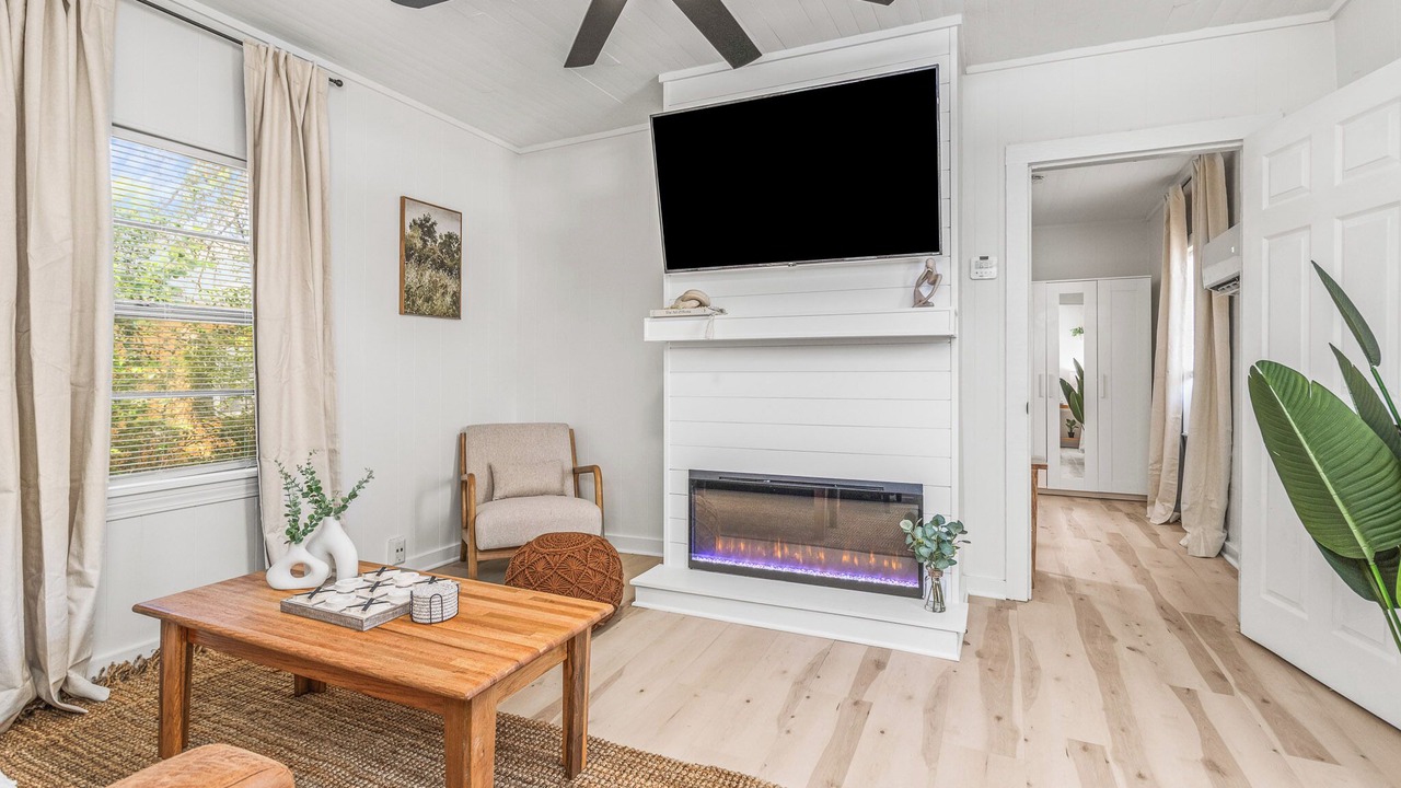 Photo of Livingroom in Southeast Pensacola